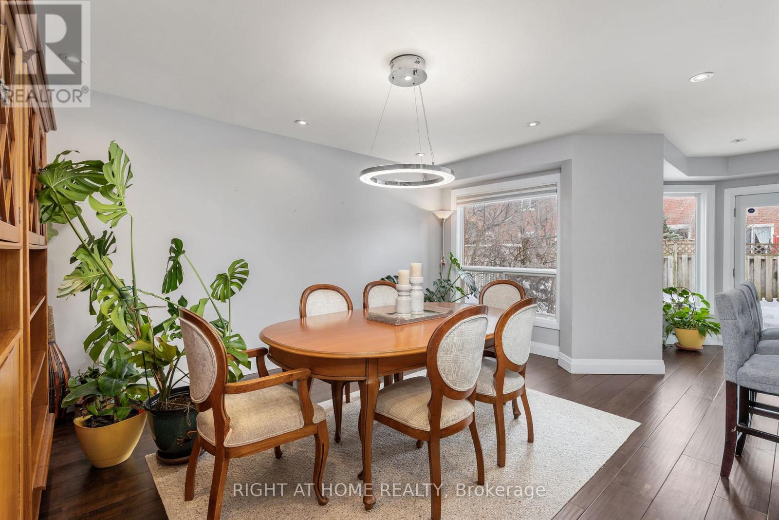 2212 Vista Oak Drive, Oakville, Ontario  L6M 3L7 - Photo 15 - W12768538