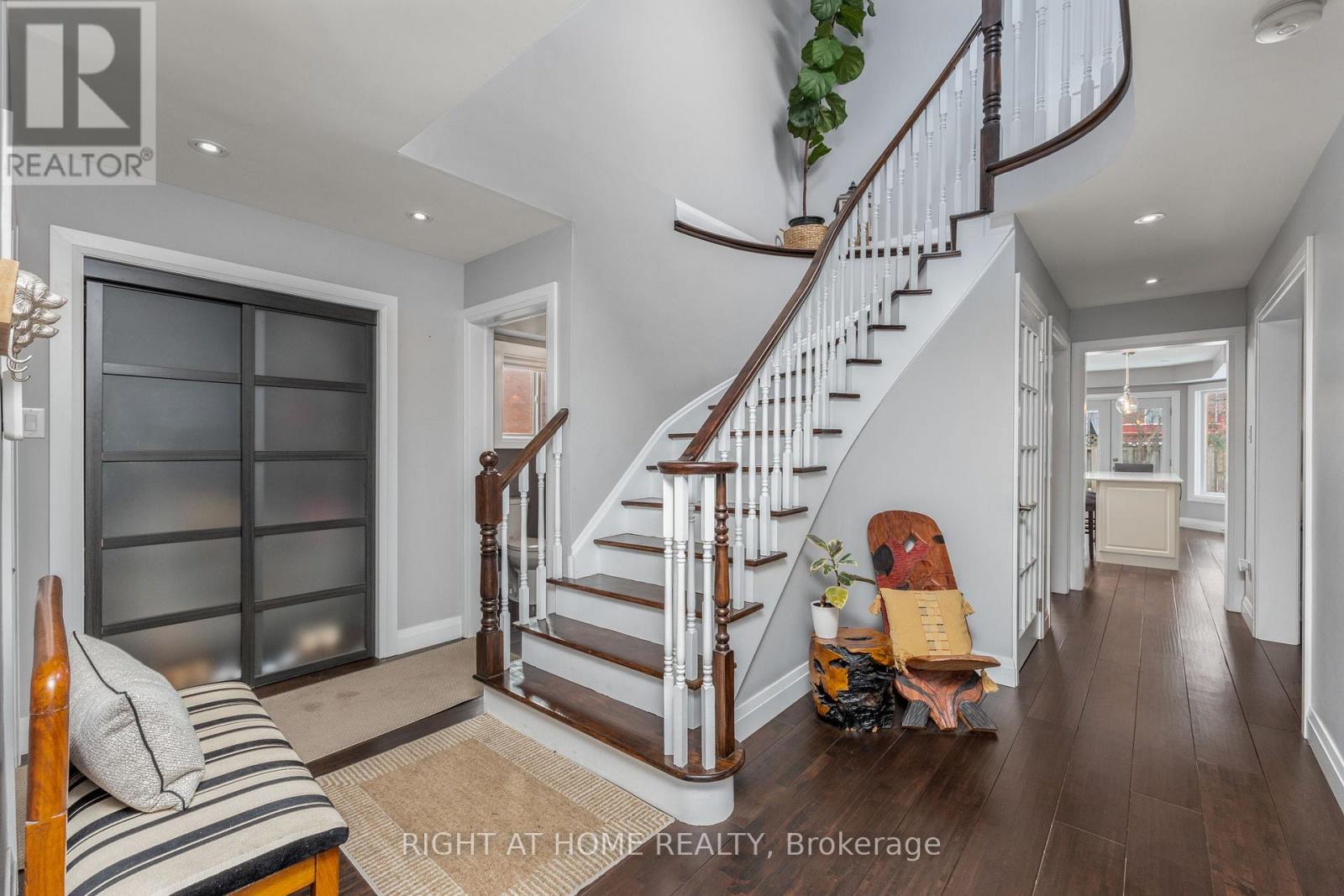 2212 Vista Oak Drive, Oakville, Ontario  L6M 3L7 - Photo 19 - W12768538