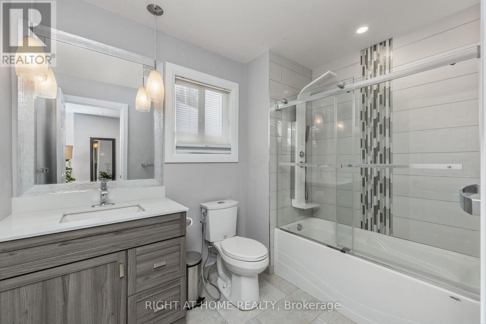 2212 Vista Oak Drive, Oakville, Ontario  L6M 3L7 - Photo 26 - W12768538