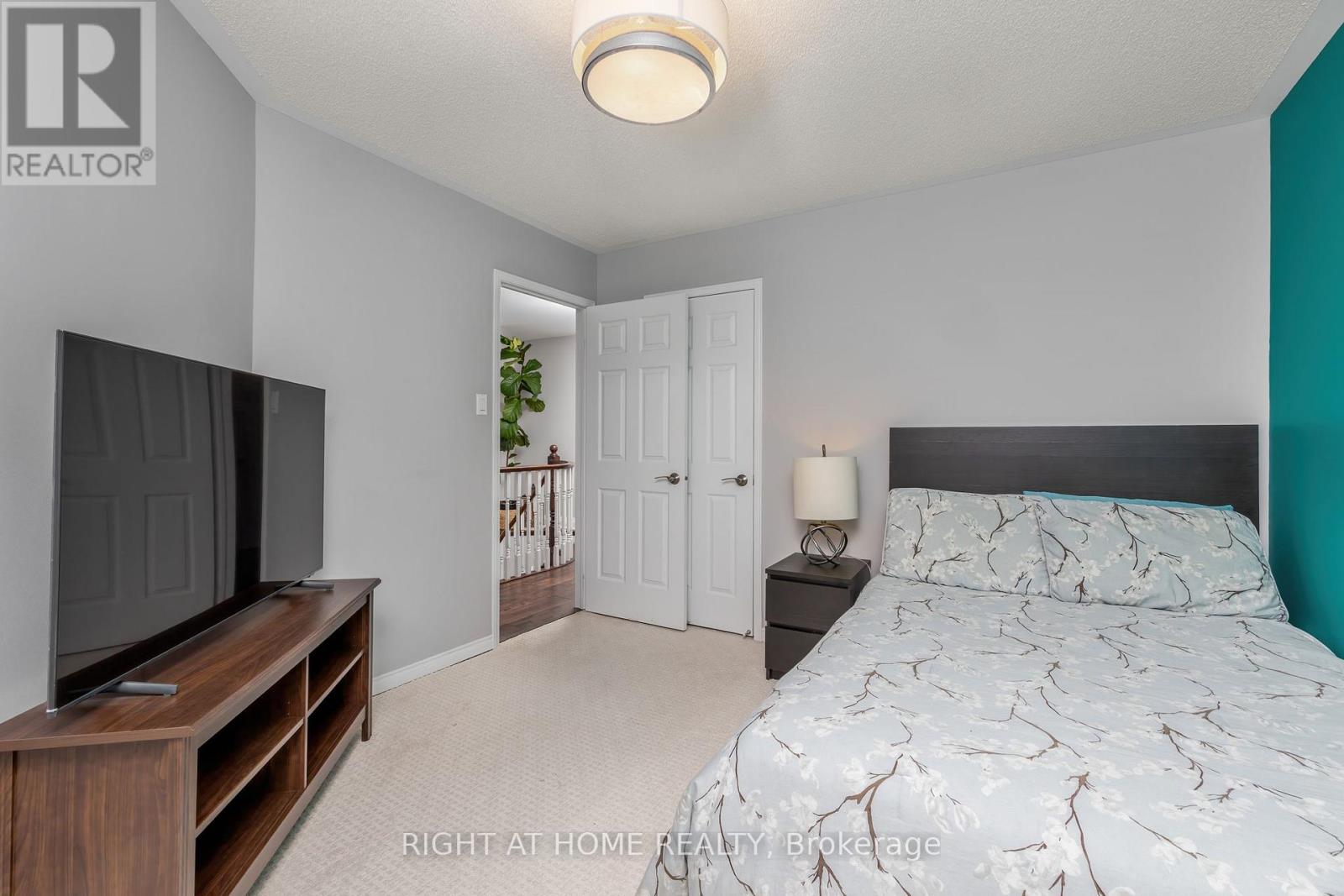 2212 Vista Oak Drive, Oakville, Ontario  L6M 3L7 - Photo 35 - W12768538