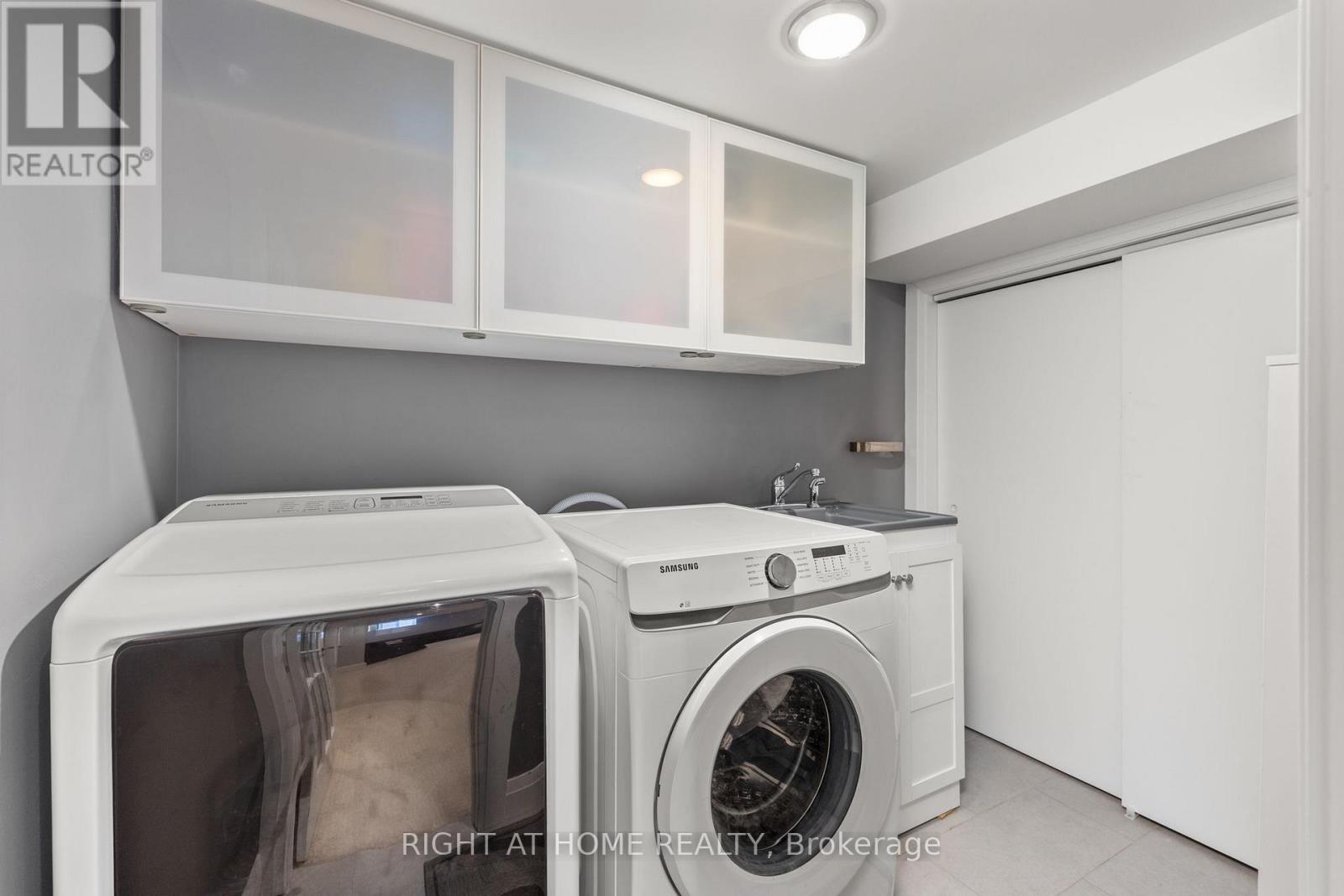 2212 Vista Oak Drive, Oakville, Ontario  L6M 3L7 - Photo 42 - W12768538