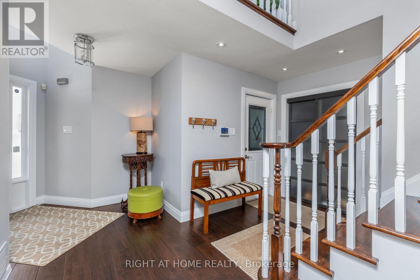 2212 Vista Oak Drive, Oakville, Ontario  L6M 3L7 - Photo 7 - W12768538