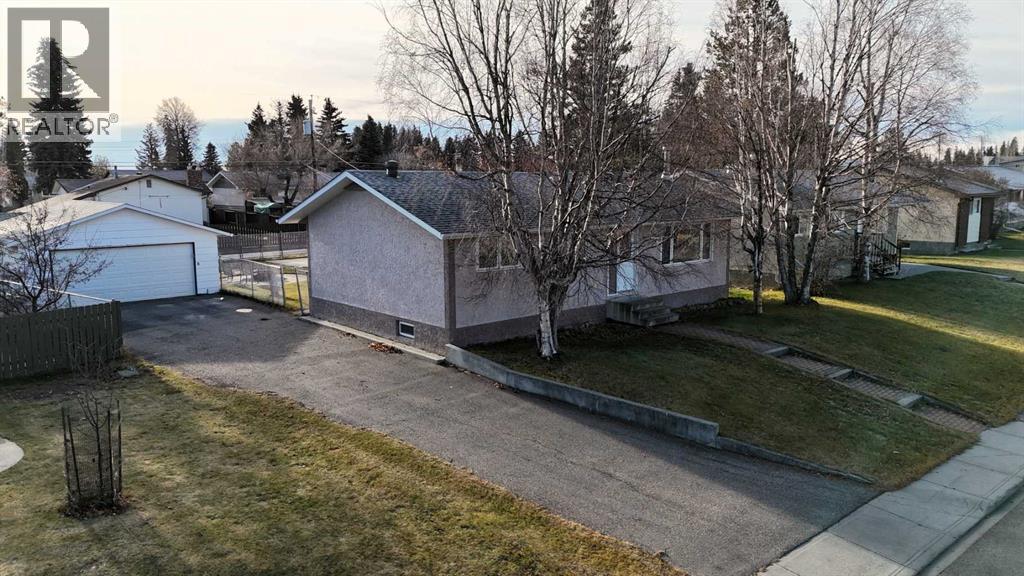 4323 9 Avenue, Edson, Alberta  T7E 1B4 - Photo 36 - A2268830