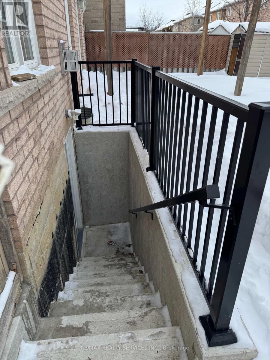 Basement - 16 Braddock Drive, Brampton, Ontario  L7A 3T5 - Photo 3 - W12768518