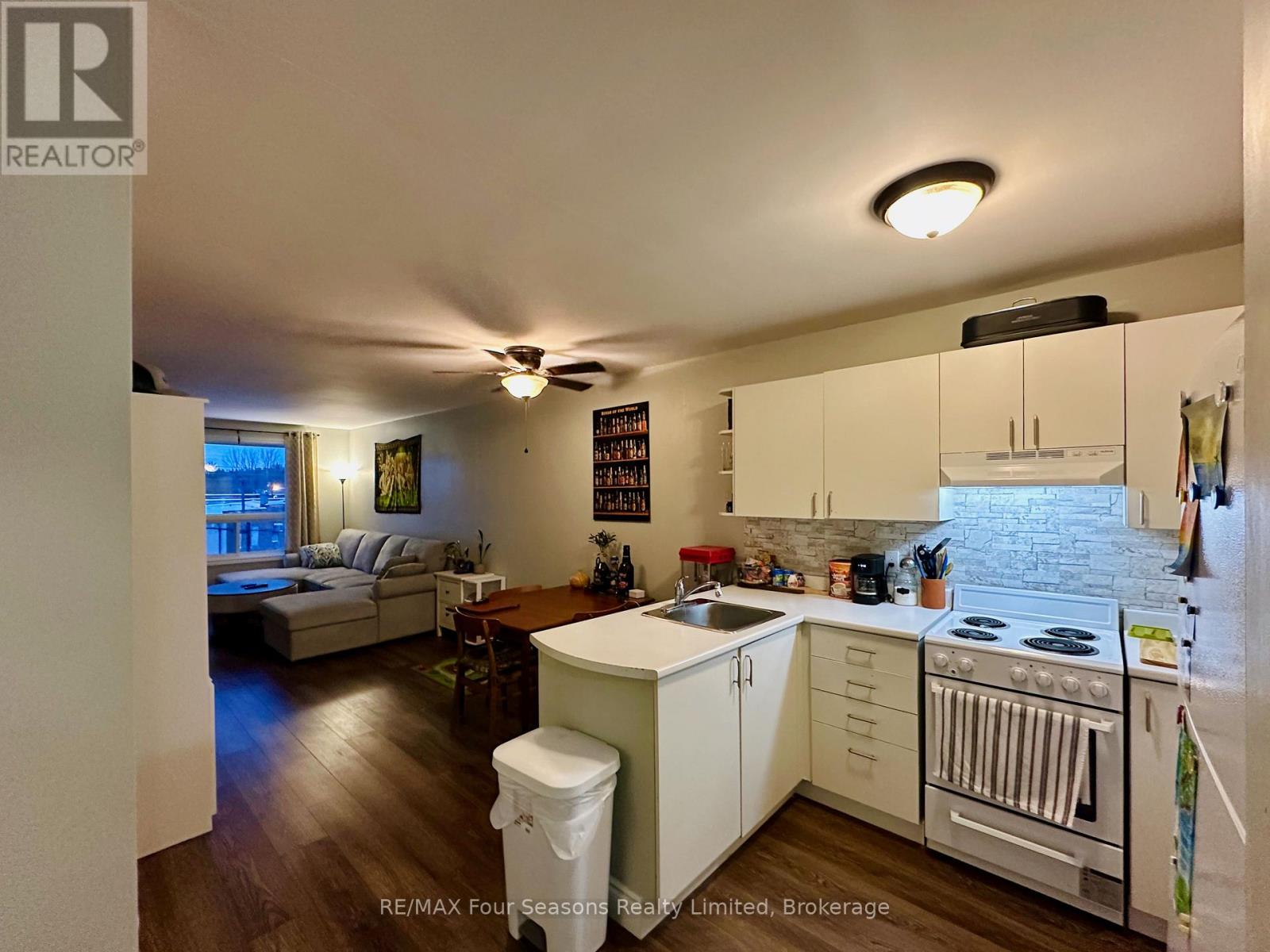 A4 - 206 Perry Street, Clearview, Ontario  L0M 1S0 - Photo 4 - S12768602