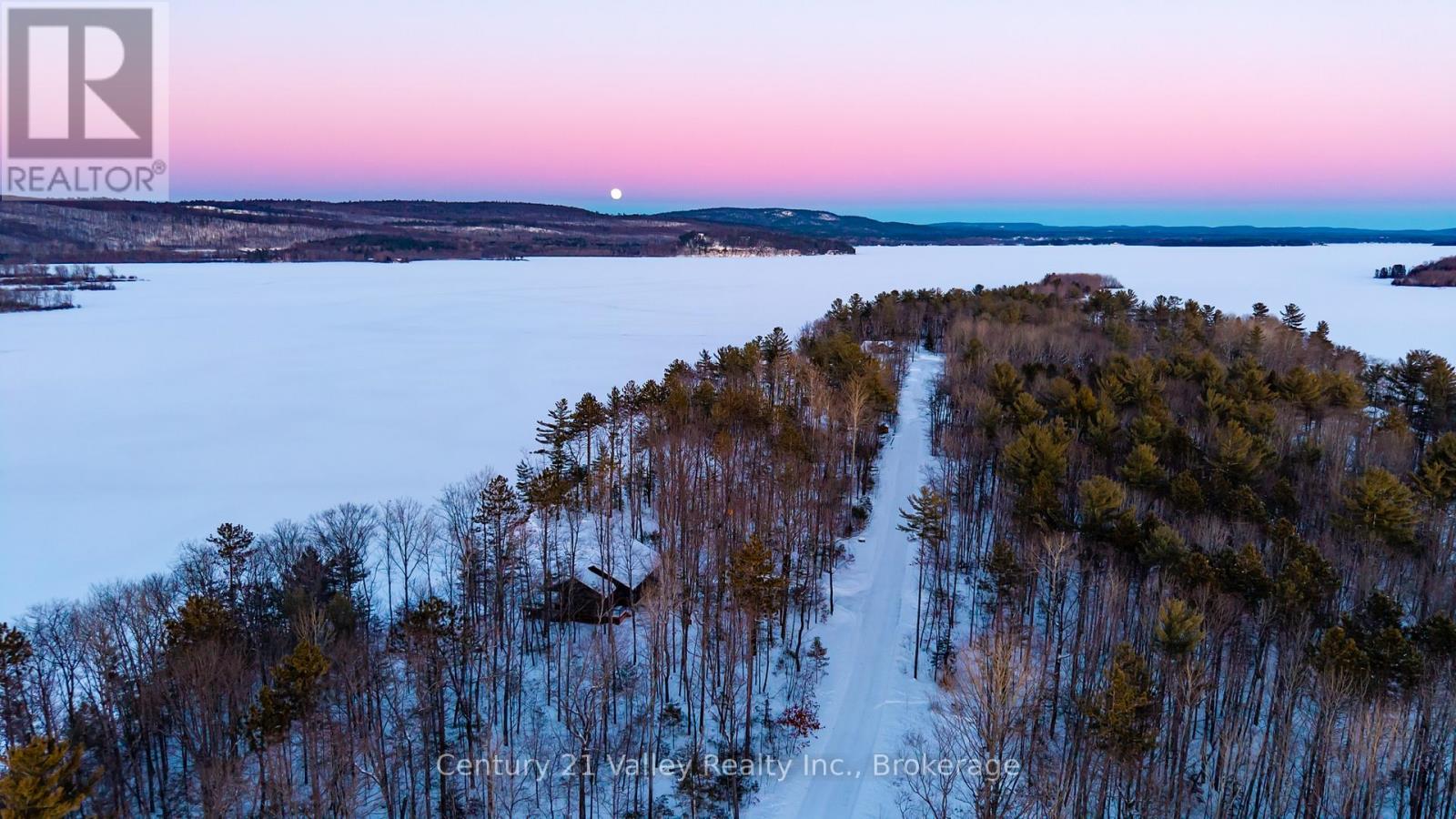 64 Hamish Trail, Whitewater Region, Ontario  K0J 2L0 - Photo 6 - X12765026