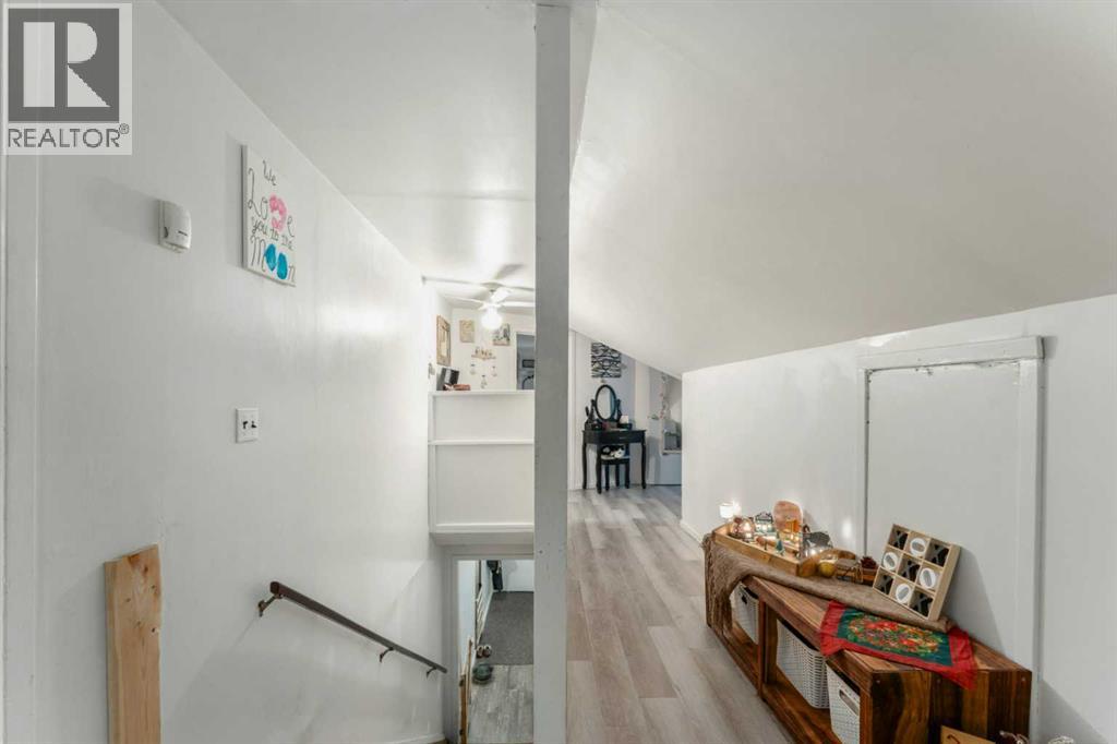 1-4, 320075 Range Road 240, Rural Kneehill County, Alberta  T0M 1A0 - Photo 9 - A2278728