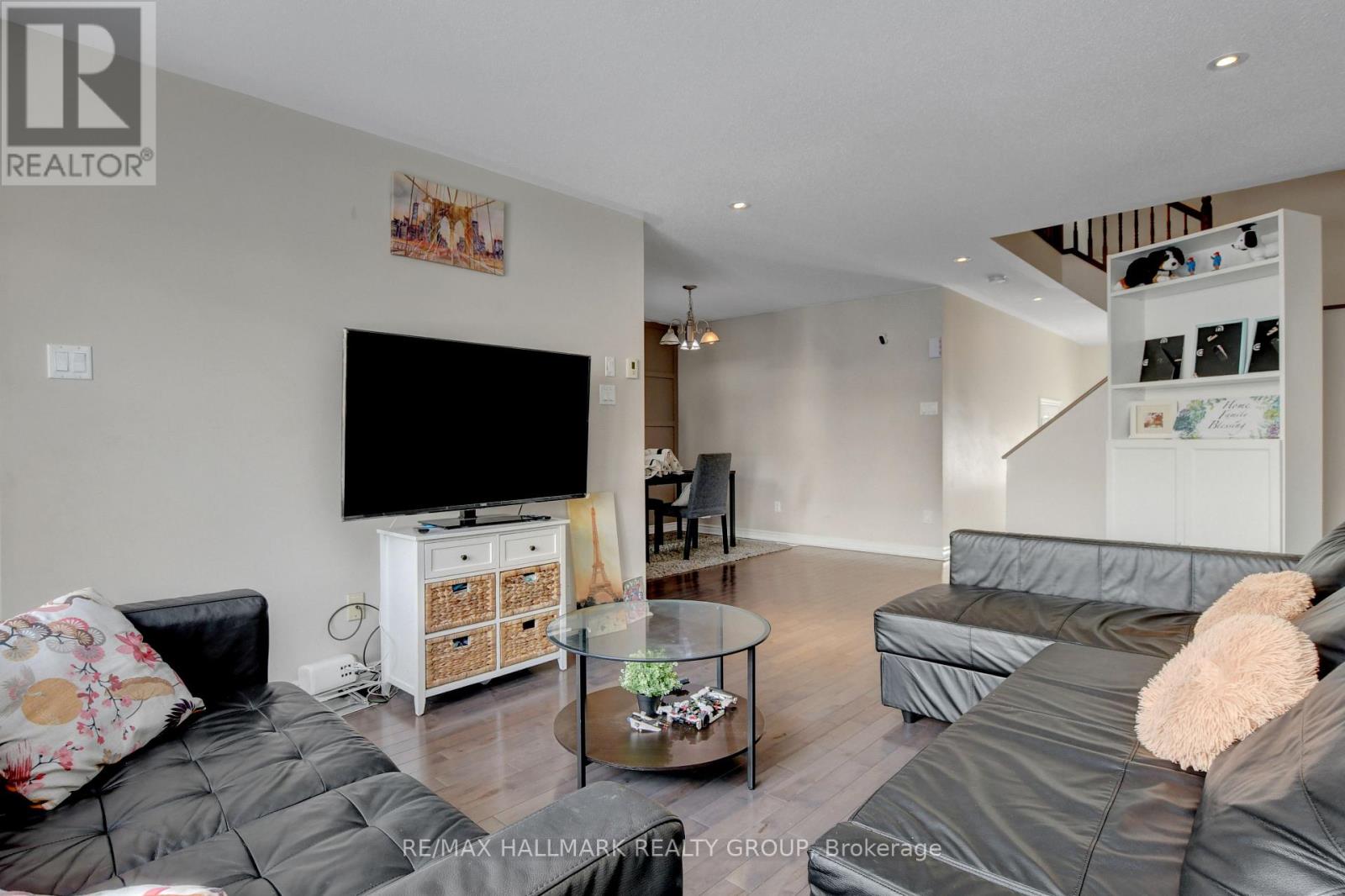 816 Ashenvale Way, Ottawa, Ontario  K4A 0R3 - Photo 5 - X12768606