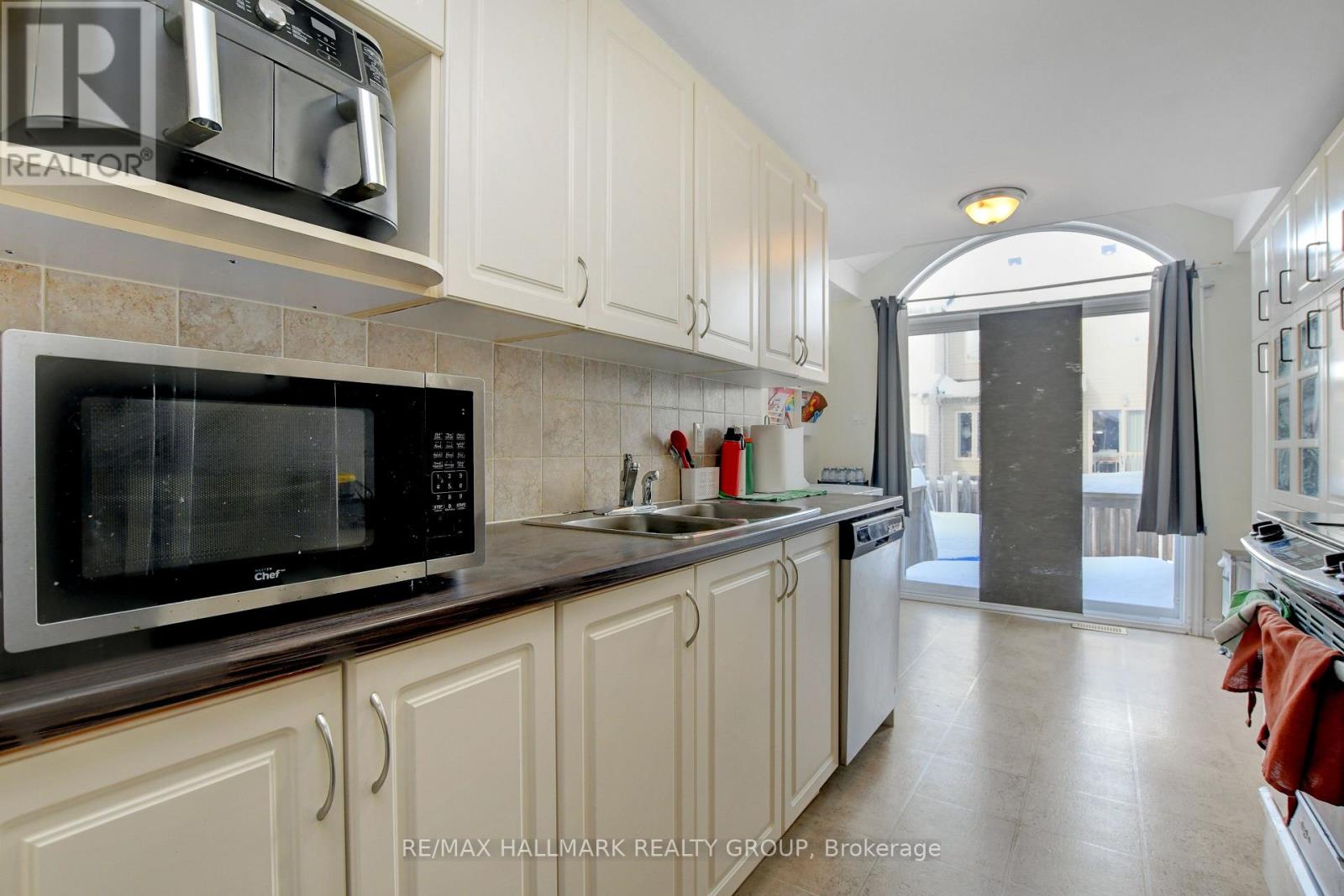 816 Ashenvale Way, Ottawa, Ontario  K4A 0R3 - Photo 8 - X12768606