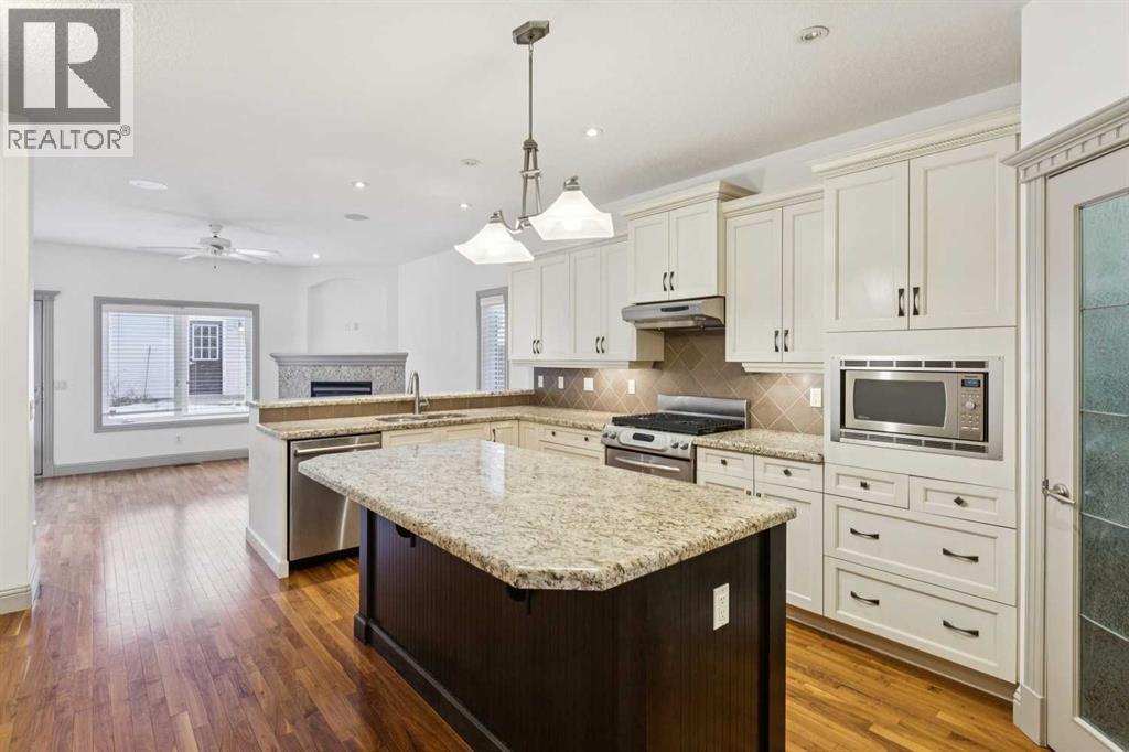 2617 27 Street Sw, Calgary, Alberta  T3E 2G4 - Photo 6 - A2279744