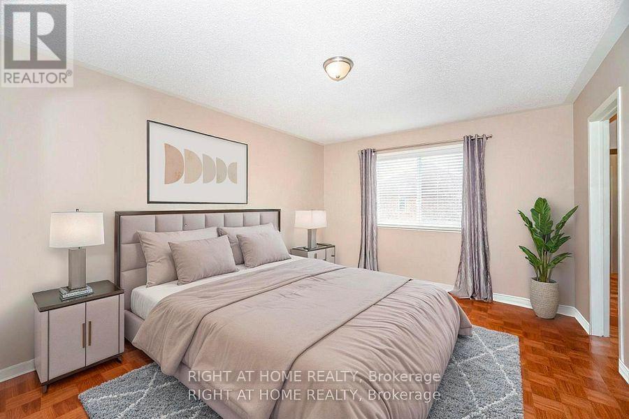 910 Oaktree Crescent, Newmarket, Ontario  L3X 2Z1 - Photo 10 - N12768604