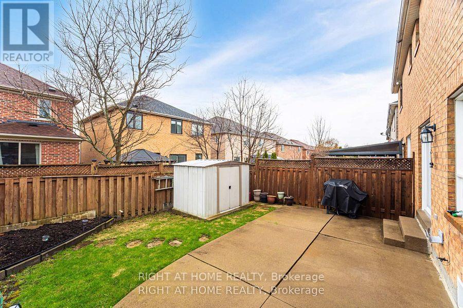 910 Oaktree Crescent, Newmarket, Ontario  L3X 2Z1 - Photo 18 - N12768604