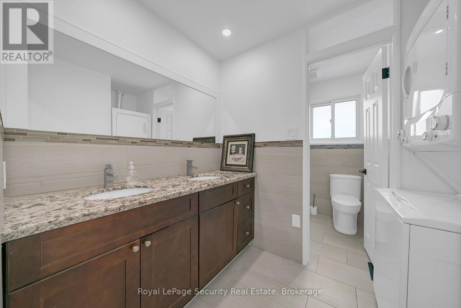 3370 Rhonda Valley, Mississauga, Ontario  L5A 3E9 - Photo 18 - W12768576