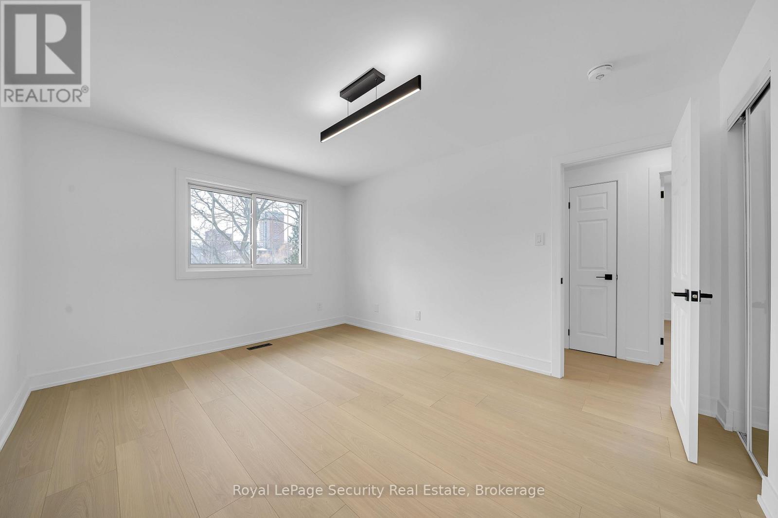 3370 Rhonda Valley, Mississauga, Ontario  L5A 3E9 - Photo 25 - W12768576