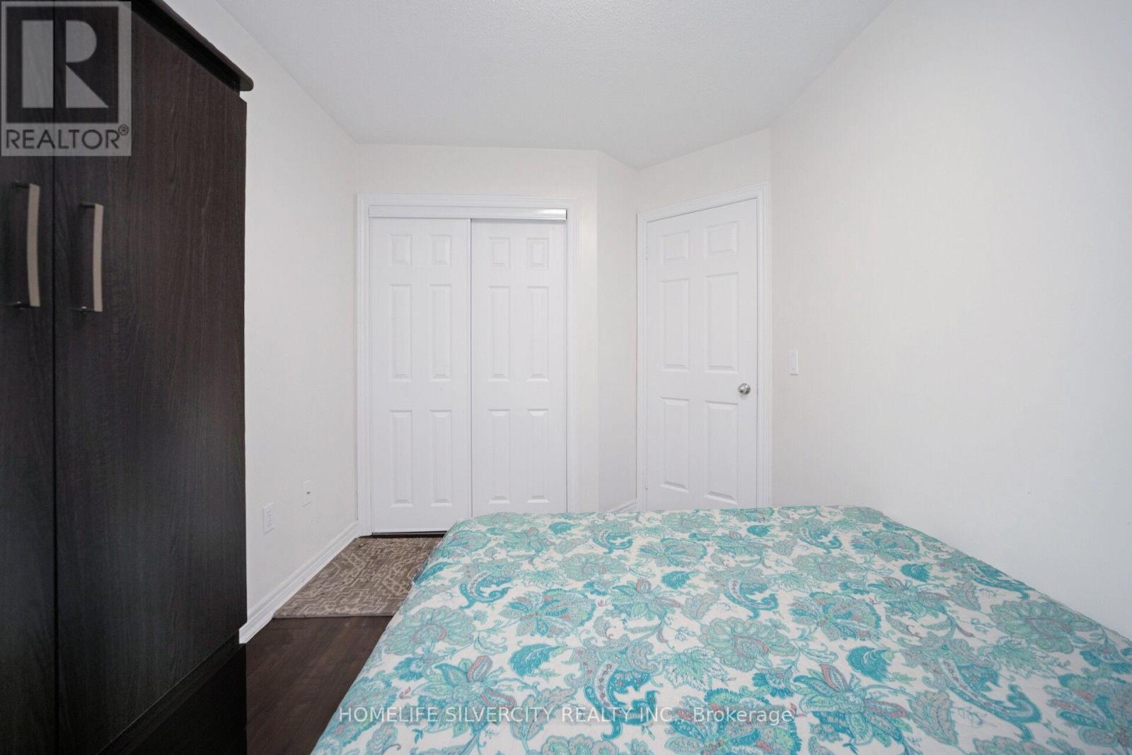 15 Diploma Drive, Brampton, Ontario  L6P 1M3 - Photo 20 - W12768600