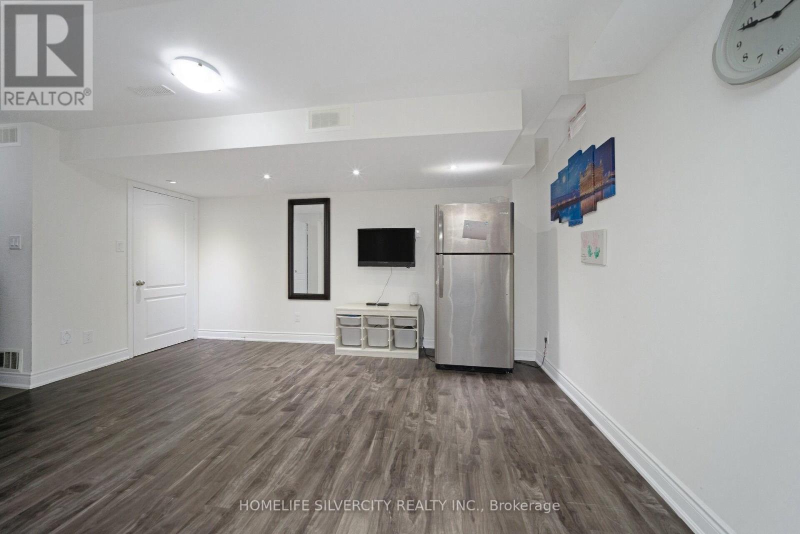 15 Diploma Drive, Brampton, Ontario  L6P 1M3 - Photo 28 - W12768600