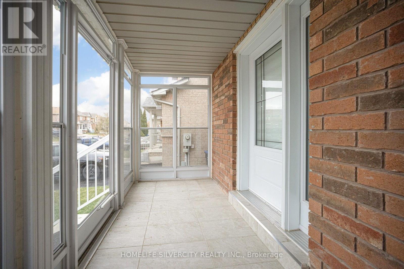 15 Diploma Drive, Brampton, Ontario  L6P 1M3 - Photo 33 - W12768600
