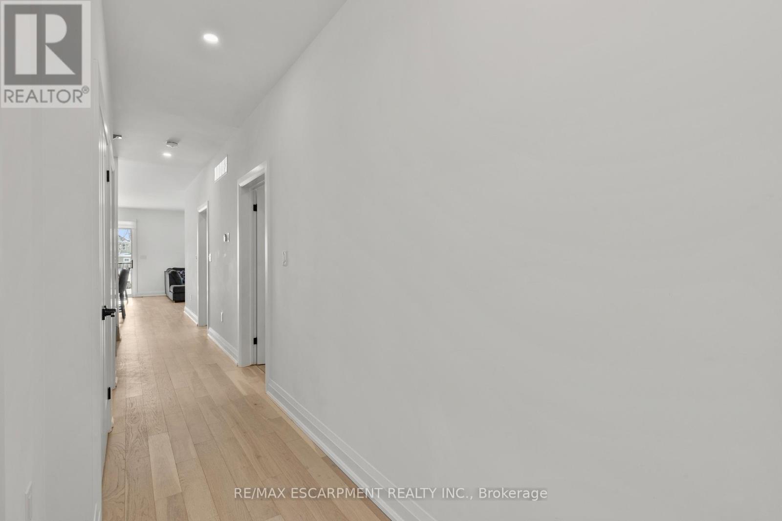 3709 Ryan Avenue, Fort Erie, Ontario  L0S 1B0 - Photo 8 - X12768588