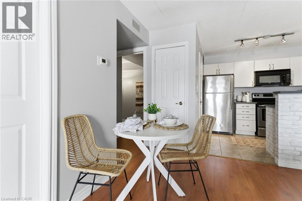 1421 Walkers Line Unit# 304, Burlington, Ontario  L7M 4P4 - Photo 7 - 40775506