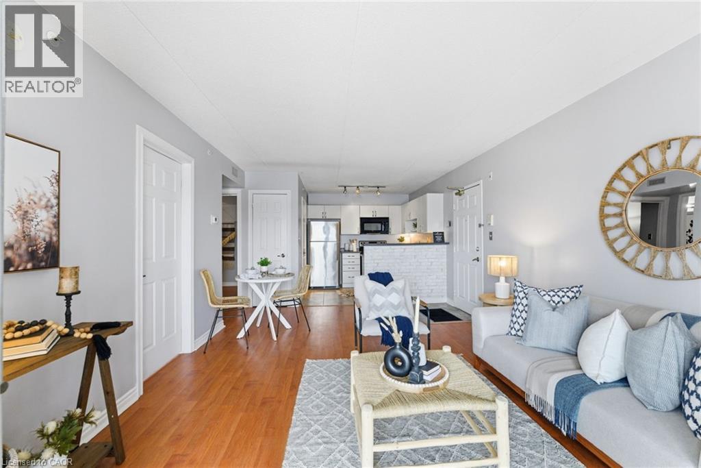 1421 Walkers Line Unit# 304, Burlington, Ontario  L7M 4P4 - Photo 5 - 40775506