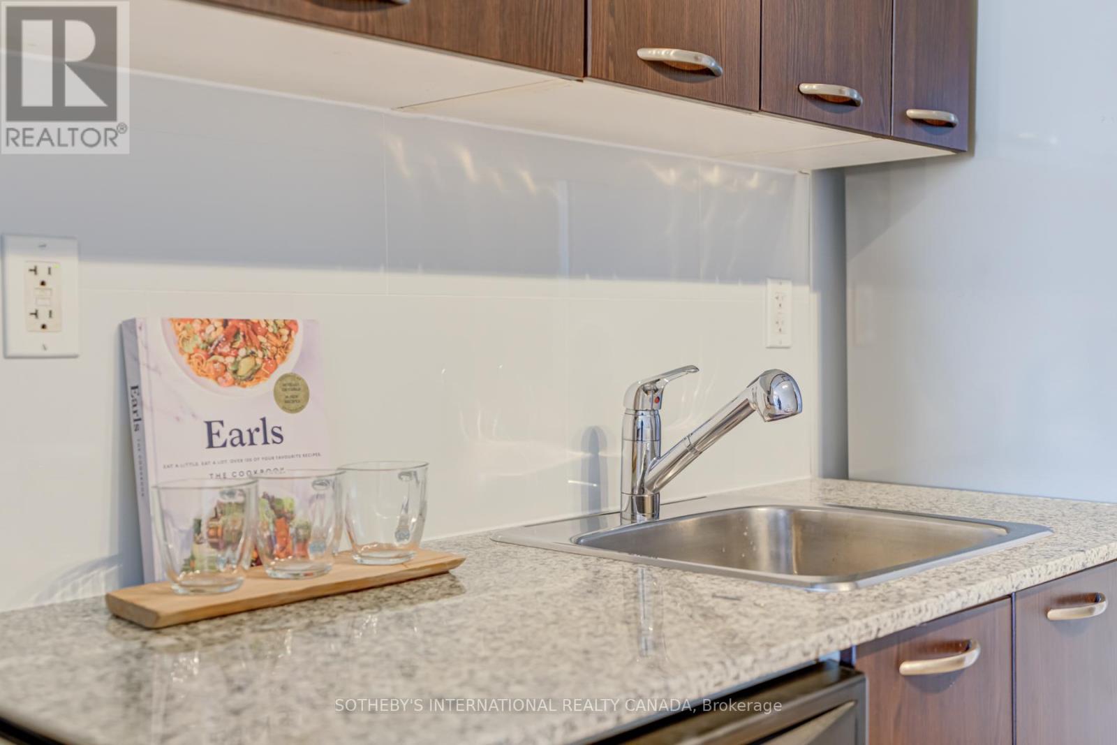 916 - 150 Sudbury Street, Toronto, Ontario  M6J 3S8 - Photo 8 - C12717176