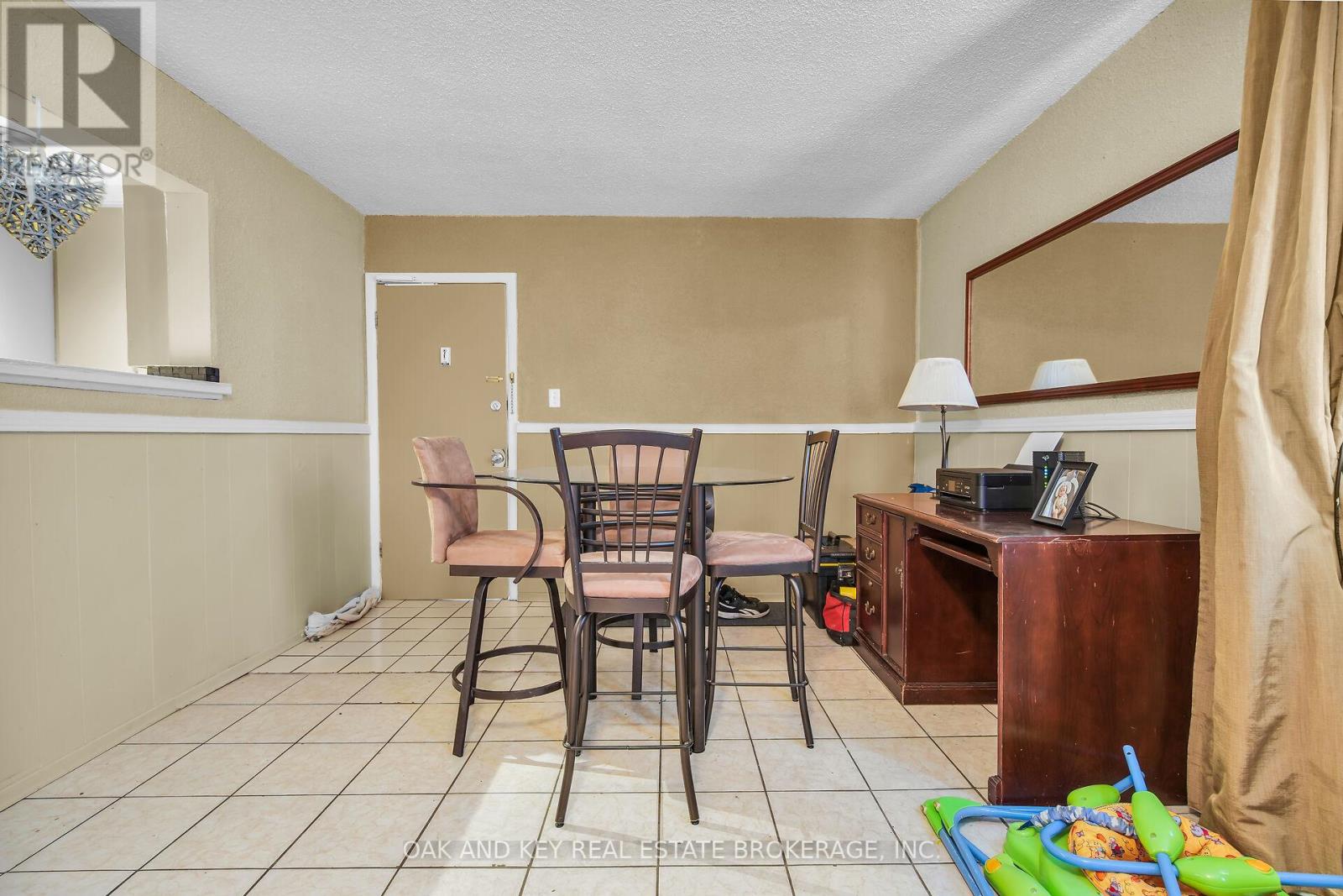 1563 Allen Place, London East, Ontario  N5W 2V9 - Photo 5 - X12768656