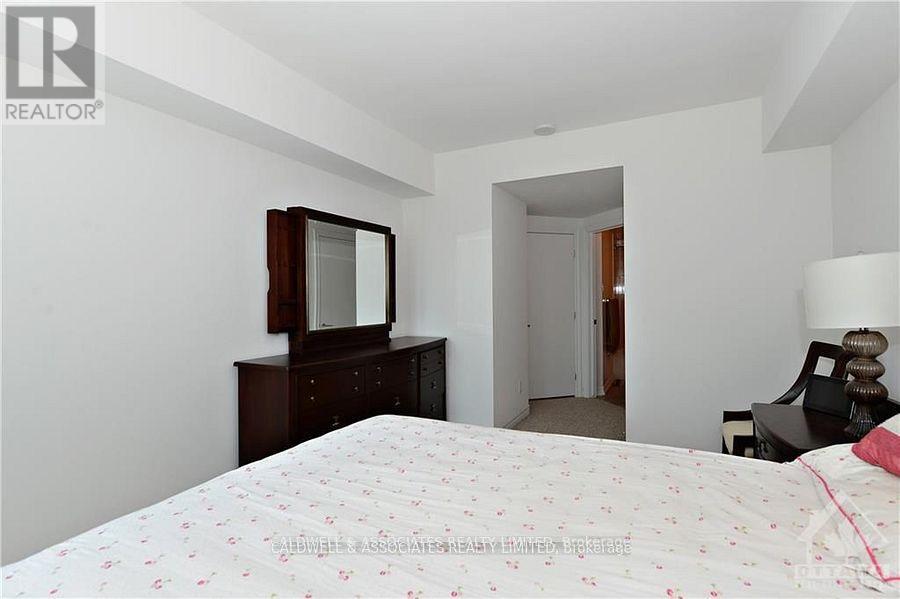 1012 - 234 Rideau Street, Ottawa, Ontario  K1N 0A9 - Photo 12 - X12768630