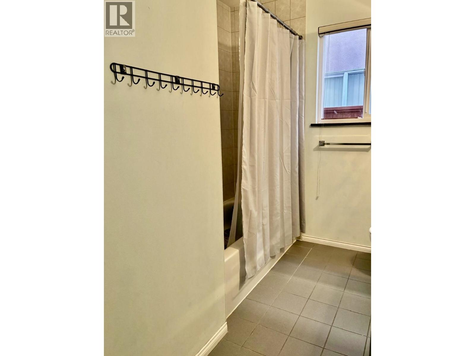 Bsmt-5516 Inverness Street, Vancouver, British Columbia  V5W 3P3 - Photo 9 - R3087673