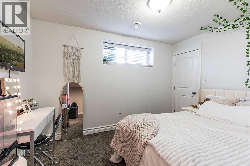 203 Sterling Crescent Se, Medicine Hat, Alberta  T1B 4N2 - Photo 35 - A2270455