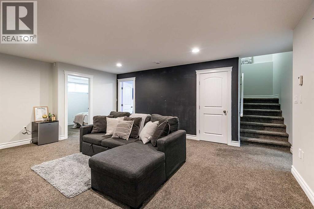 203 Sterling Crescent Se, Medicine Hat, Alberta  T1B 4N2 - Photo 32 - A2270455