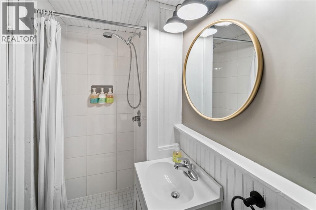 137 Muskrat Street, Banff, Alberta  T1L 1E6 - Photo 23 - A2279199