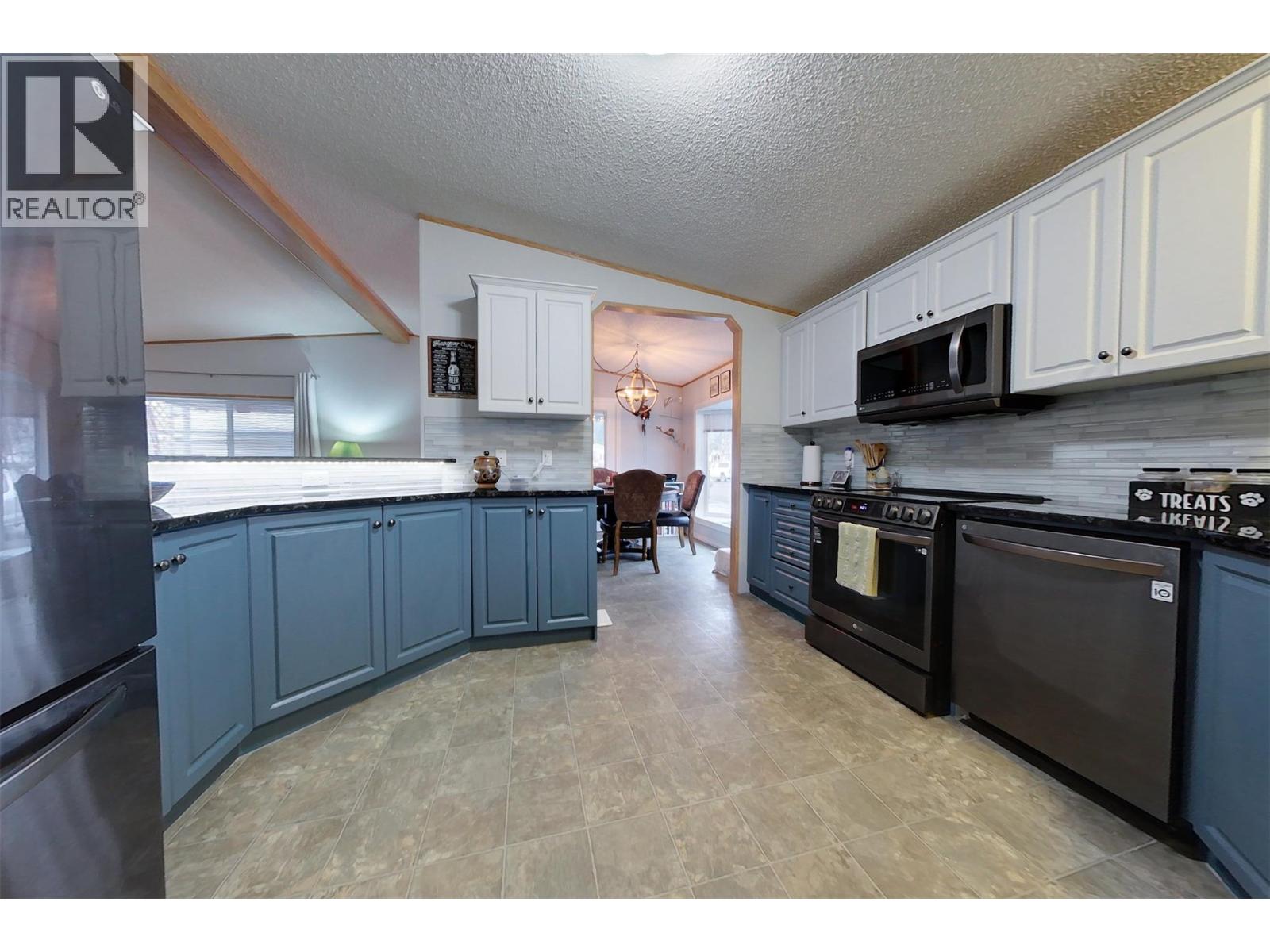 2116 Kokanee  N Court, Cranbrook, British Columbia  V1C 6N7 - Photo 5 - 10375265