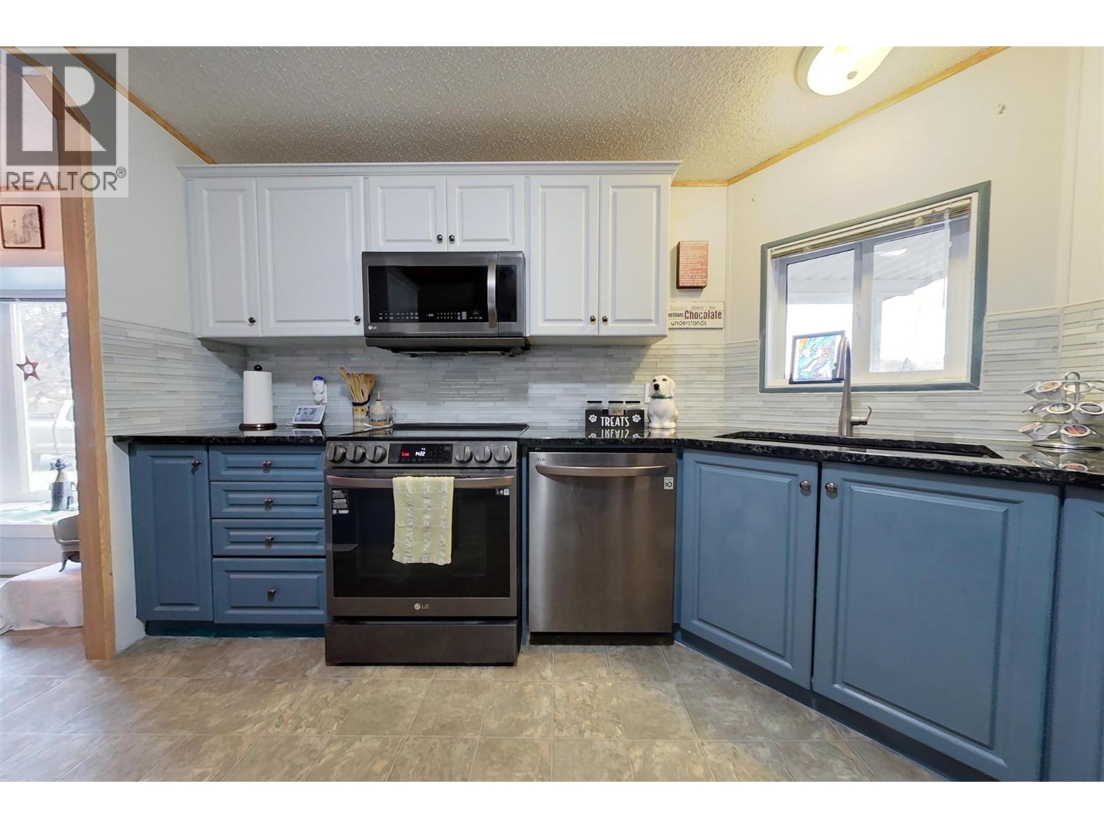 2116 Kokanee  N Court, Cranbrook, British Columbia  V1C 6N7 - Photo 8 - 10375265