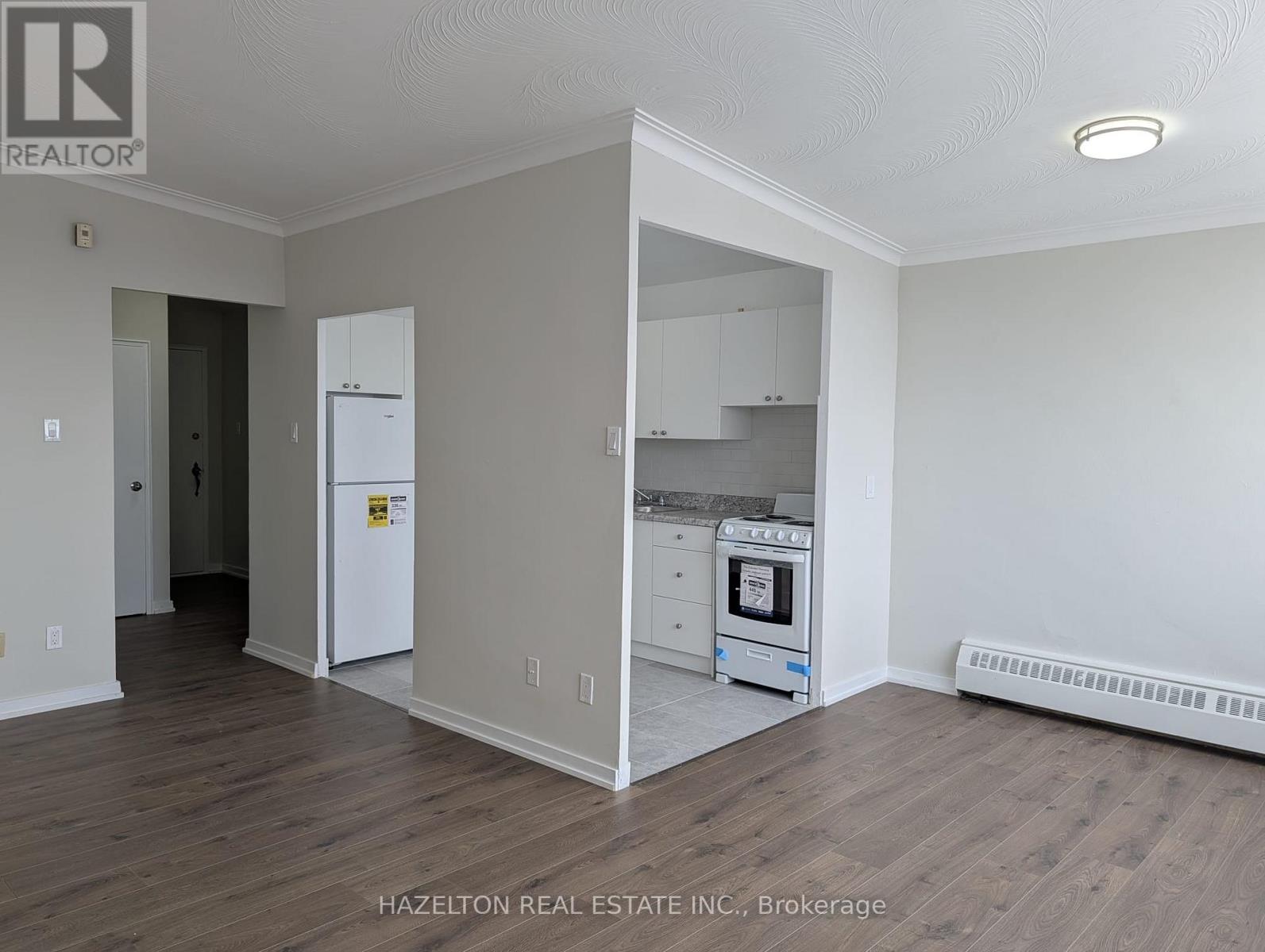 701 - 57 Parkwoods Village Drive, Toronto, Ontario  M3A 2X3 - Photo 6 - C12768632