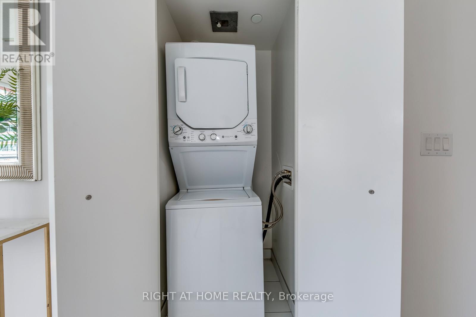 611 - 159 Dundas Street E, Toronto, Ontario  M5B 0A9 - Photo 26 - C12768636