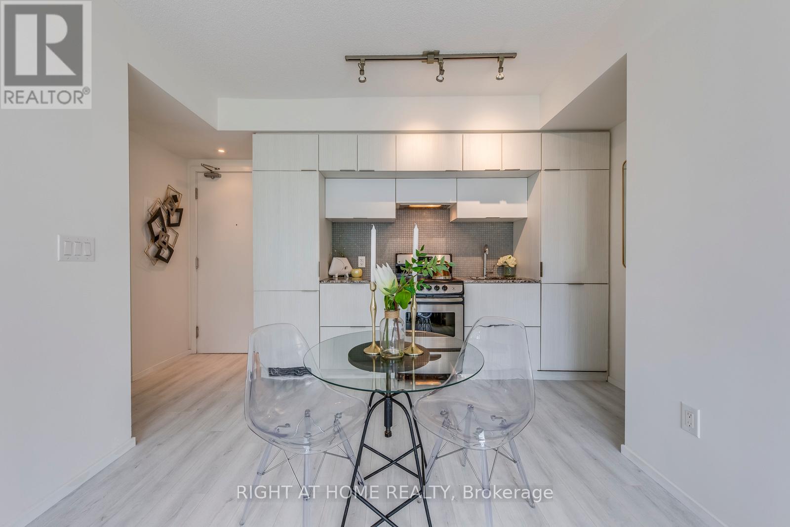 611 - 159 Dundas Street E, Toronto, Ontario  M5B 0A9 - Photo 8 - C12768636