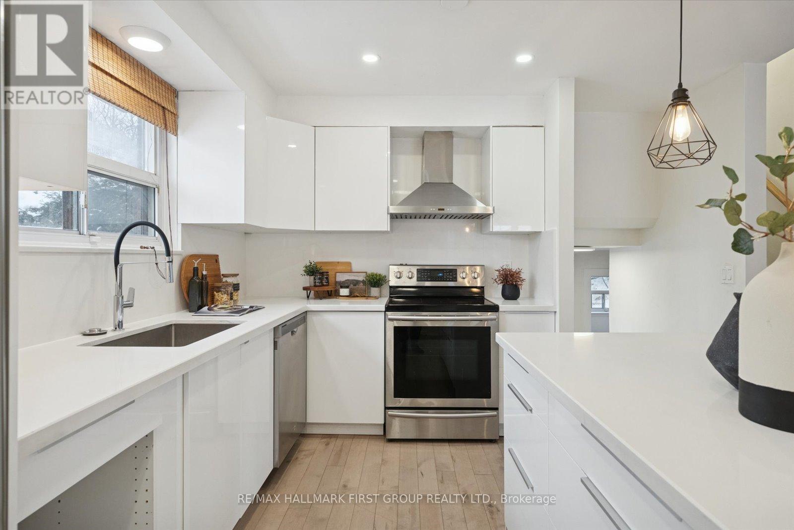 16 Follett Court, Ajax, Ontario  L1S 2W1 - Photo 10 - E12768640