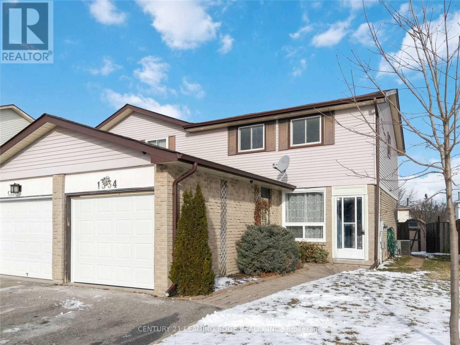 1334 PINEHURST AVENUE, Oshawa, Ontario