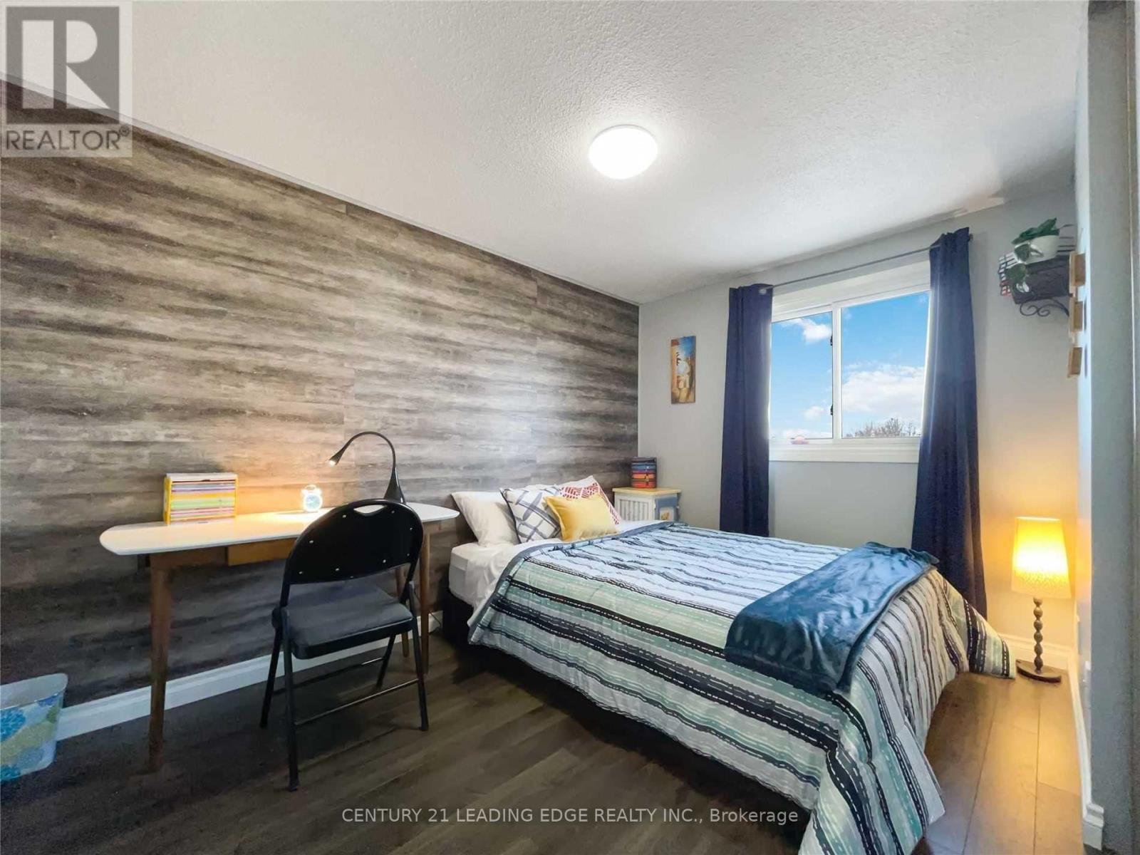 1334 Pinehurst Avenue, Oshawa, Ontario  L1H 8G5 - Photo 7 - E12768646