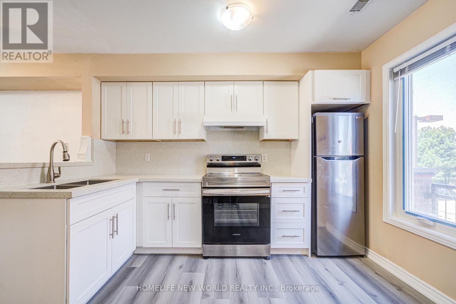 23 - 3895 DOUG LEAVENS BOULEVARD, Mississauga, Ontario