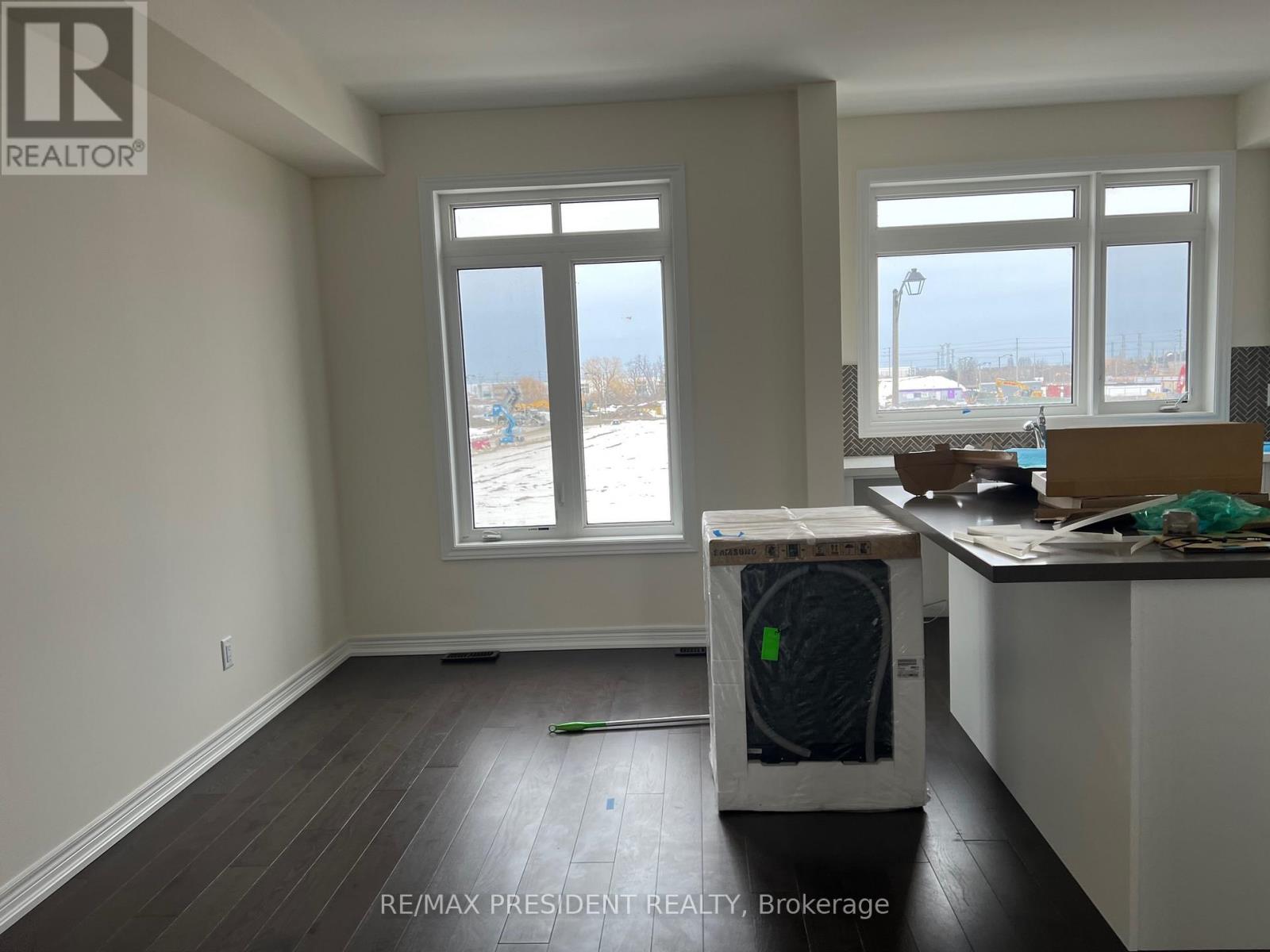 24 Skyridge Drive, Brampton, Ontario  L6P 4P5 - Photo 10 - W12768398