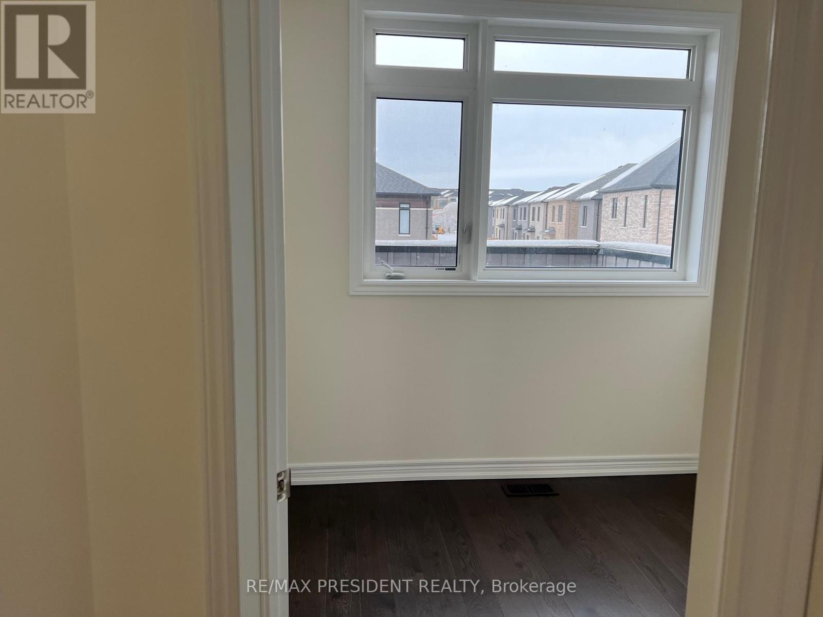 24 Skyridge Drive, Brampton, Ontario  L6P 4P5 - Photo 15 - W12768398