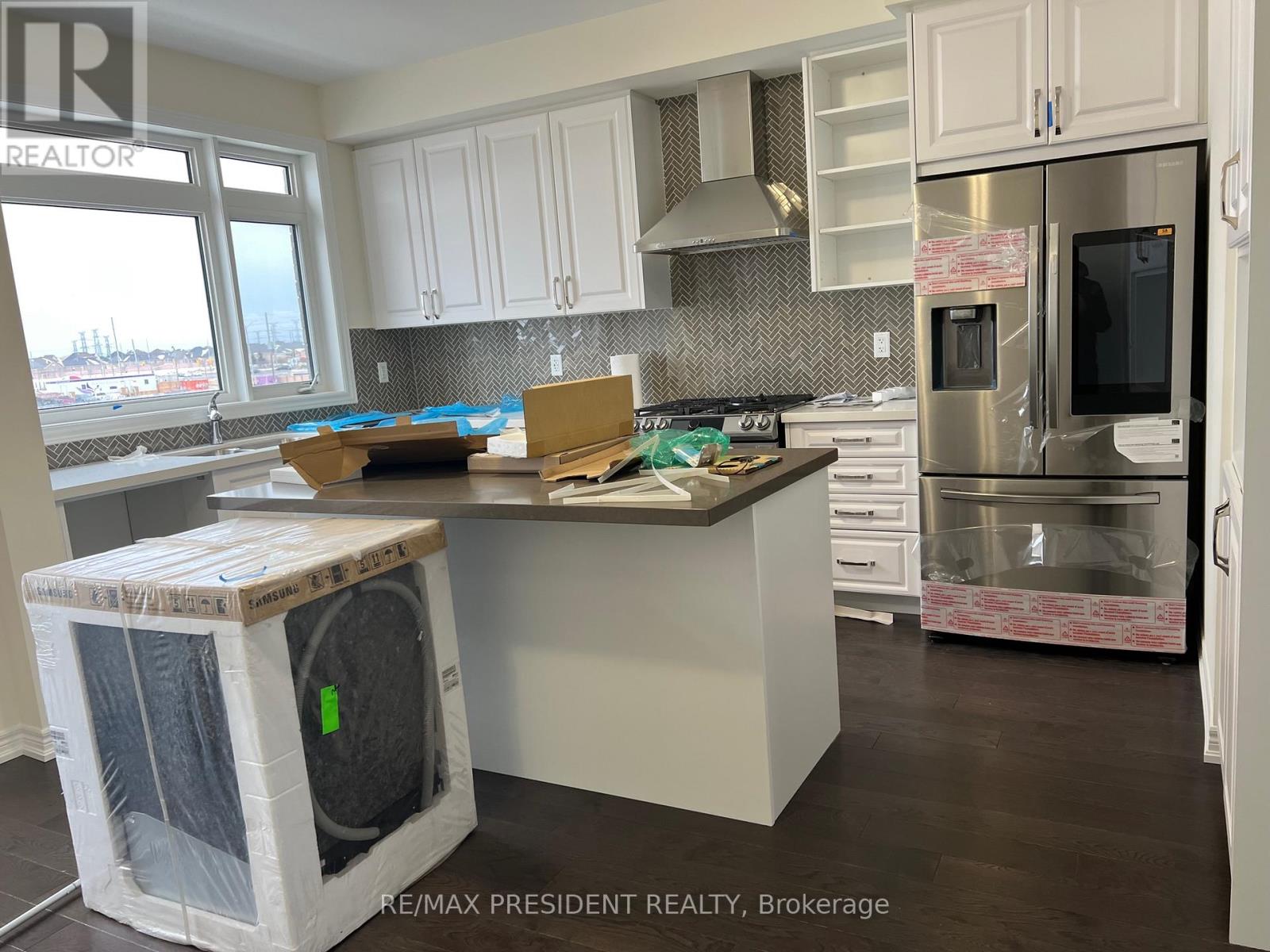 24 Skyridge Drive, Brampton, Ontario  L6P 4P5 - Photo 11 - W12768398