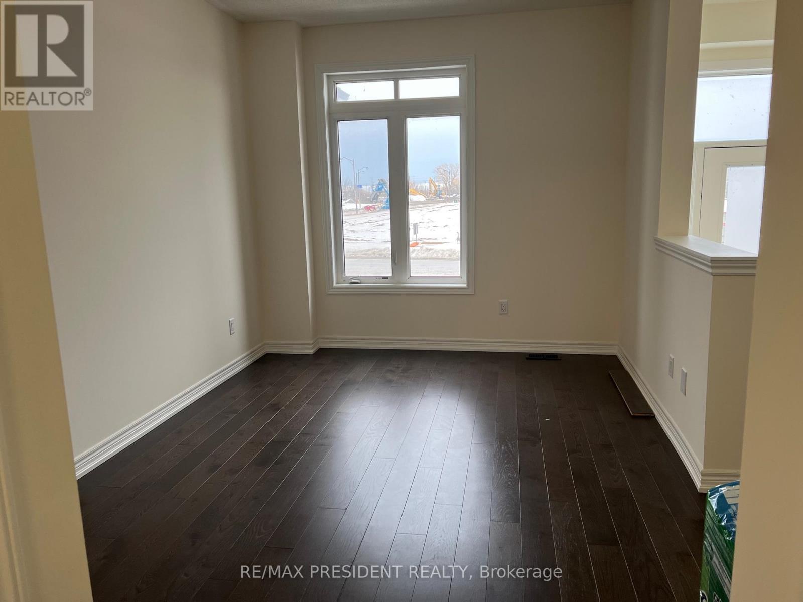 24 Skyridge Drive, Brampton, Ontario  L6P 4P5 - Photo 5 - W12768398