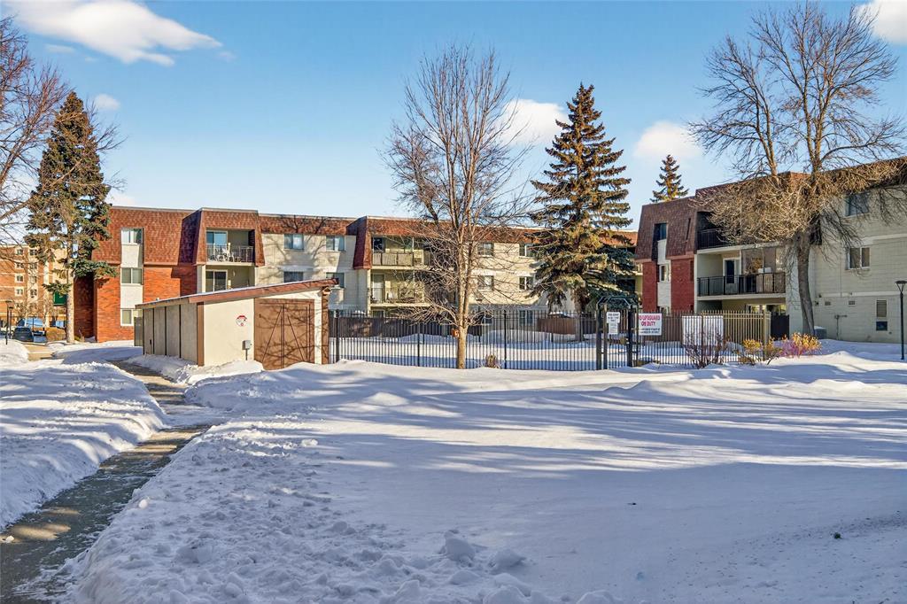 305 750 Kenaston Boulevard, Winnipeg, Manitoba  R3N 1Y3 - Photo 24 - 202602132