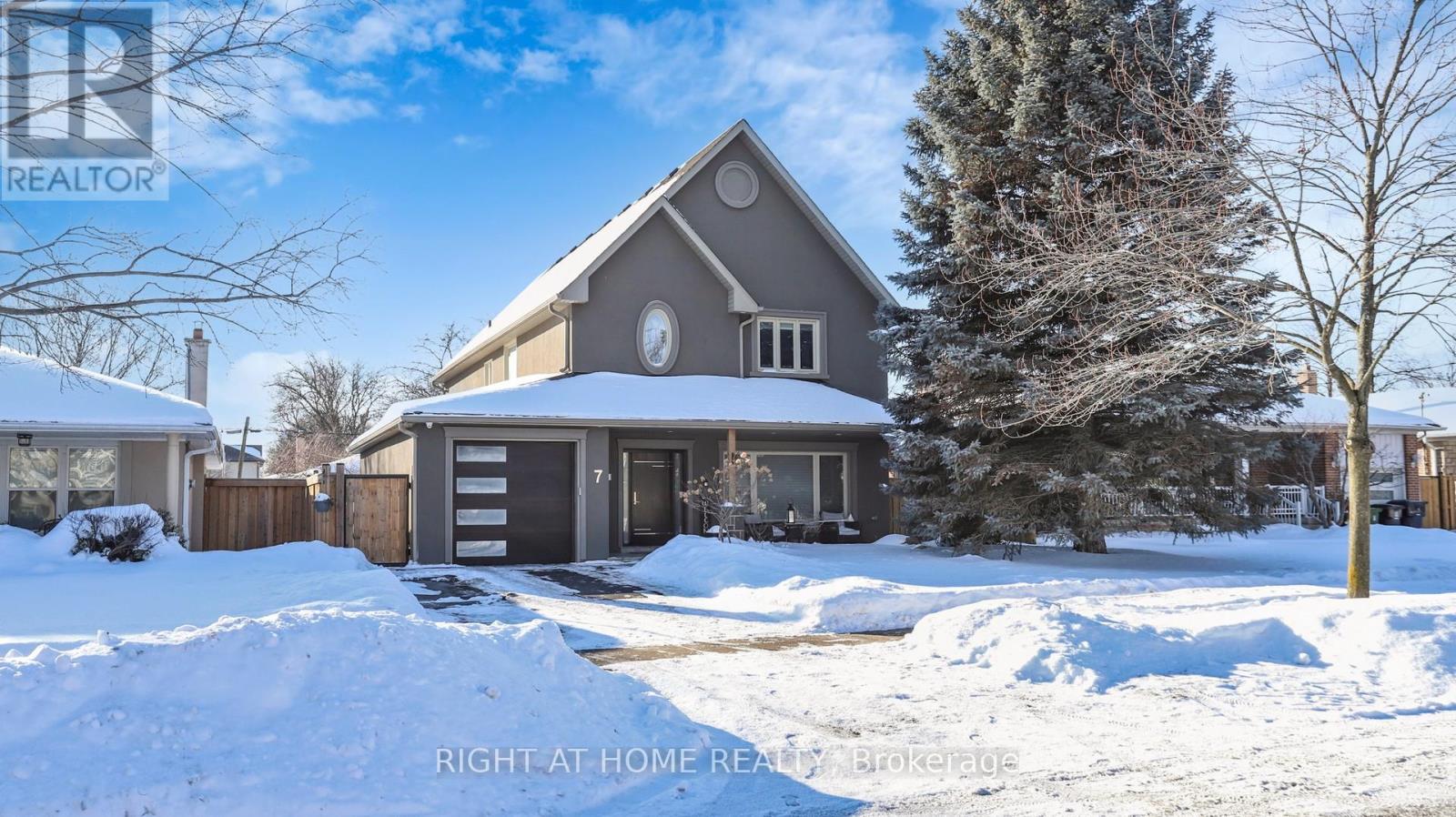 7 FOREST PATH COURT N, Toronto, Ontario