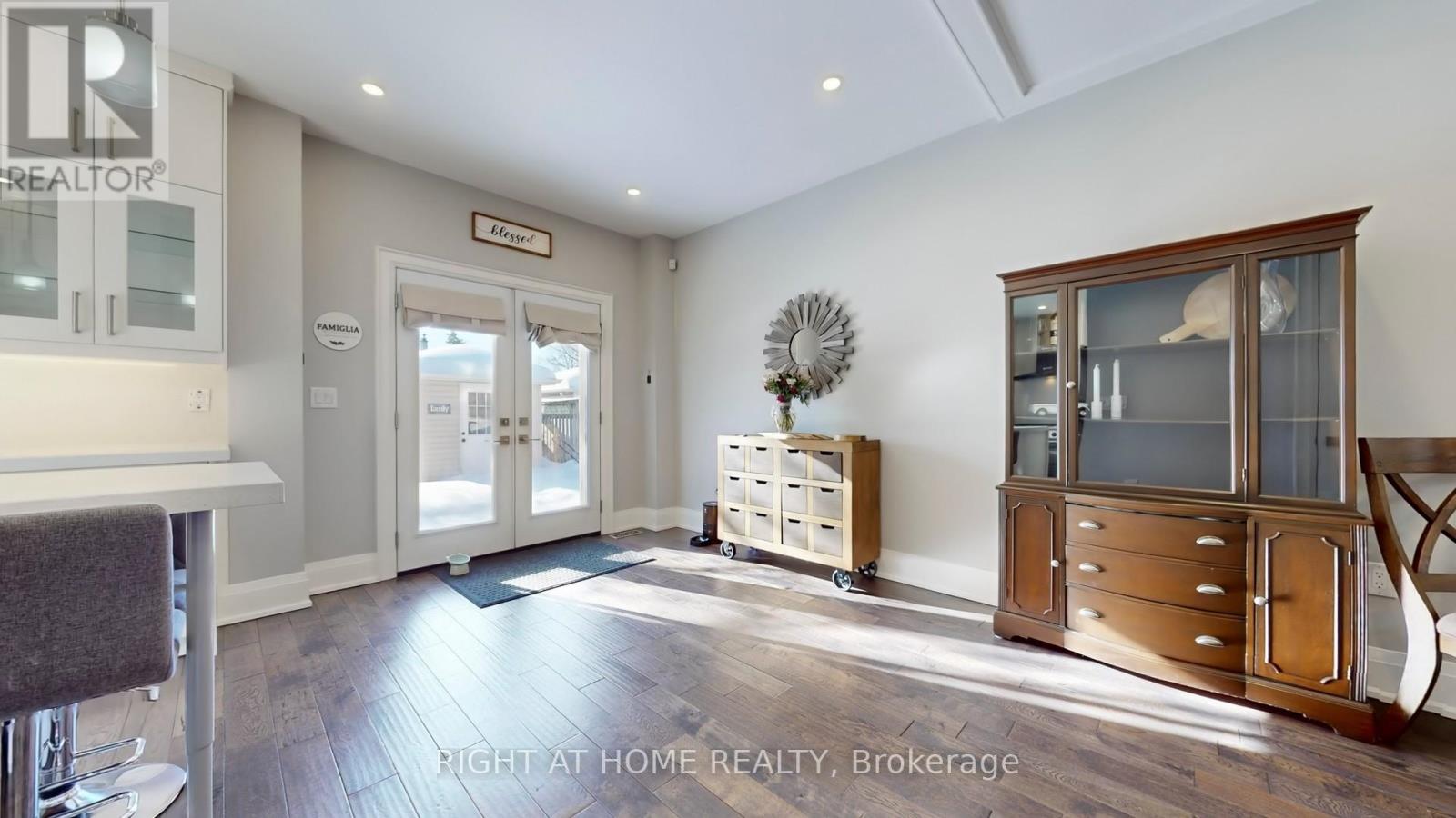 7 Forest Path Court N, Toronto, Ontario  M9V 1L4 - Photo 14 - W12768626