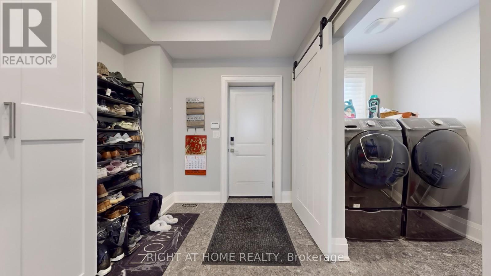 7 Forest Path Court N, Toronto, Ontario  M9V 1L4 - Photo 15 - W12768626