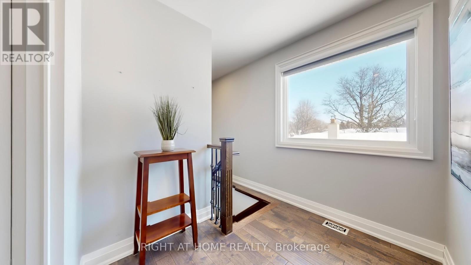 7 Forest Path Court N, Toronto, Ontario  M9V 1L4 - Photo 17 - W12768626