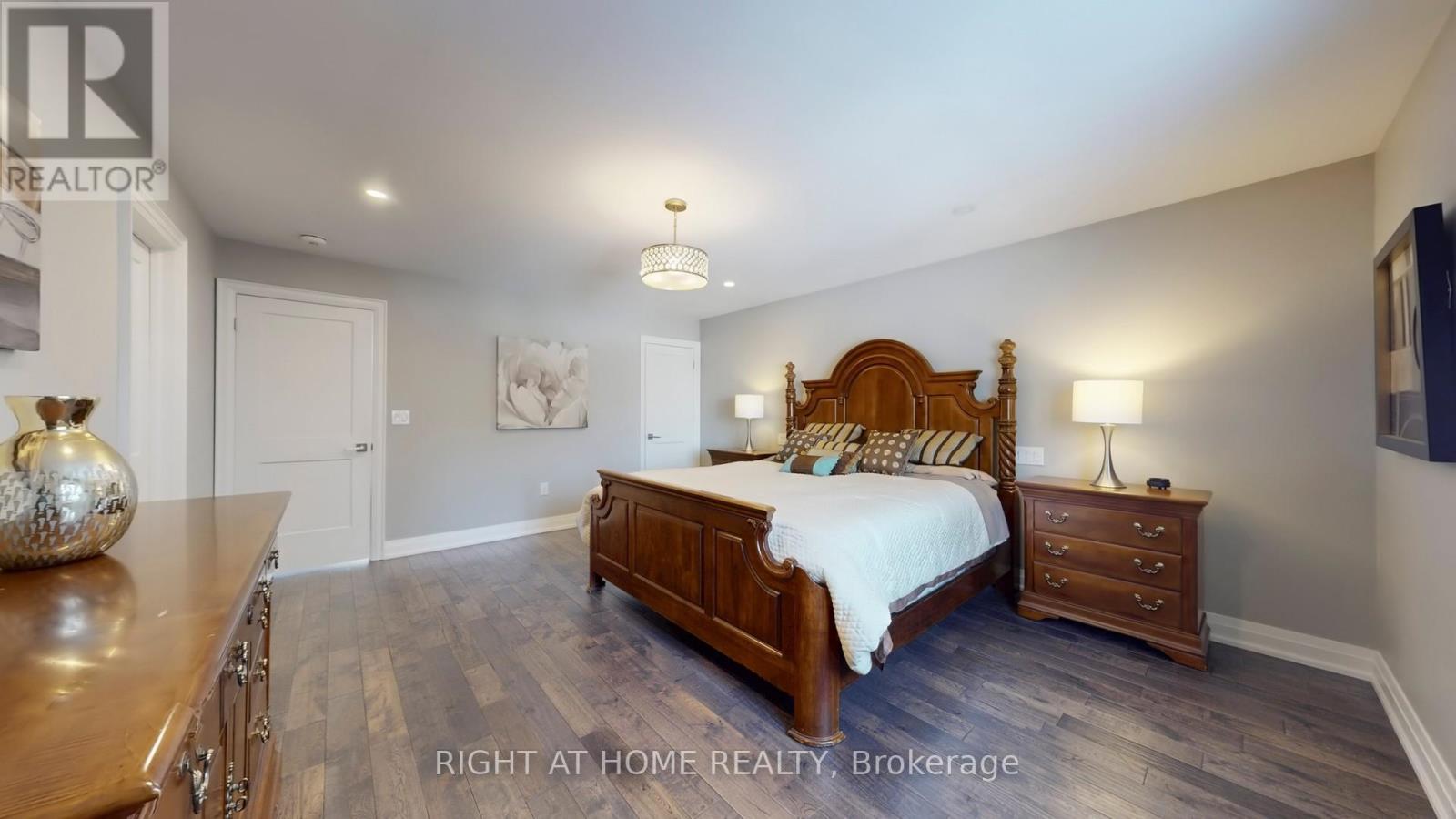 7 Forest Path Court N, Toronto, Ontario  M9V 1L4 - Photo 20 - W12768626